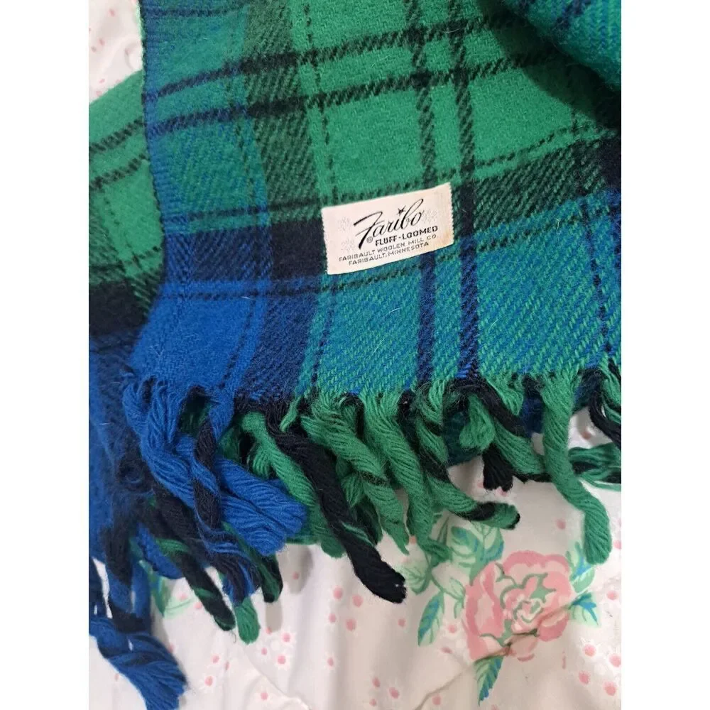 Faribault fluff Loomed wool square winter blanket green plaid watch tartan